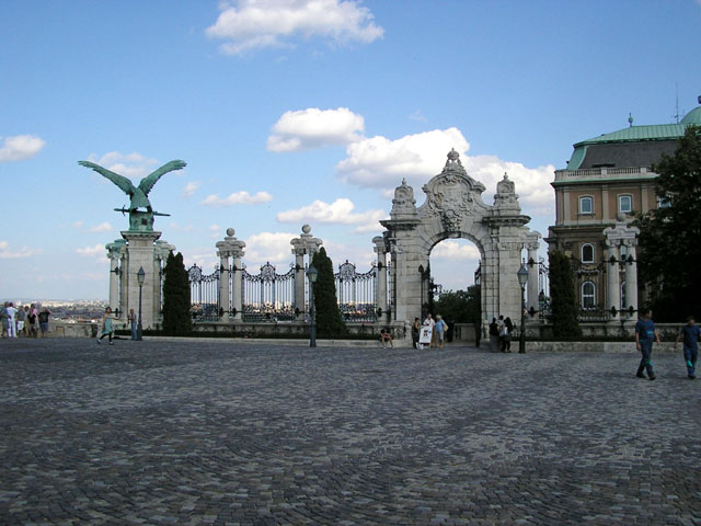 36 Budapešť, Hradní vrch, Královský palác, 05.07.11